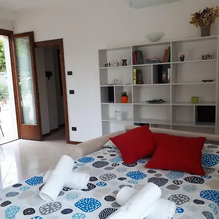 Con Giardino A Cisano Di Appartamento