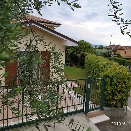 Con Giardino A Cisano Di *