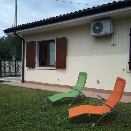 Con Giardino A Cisano Di 바르돌리노