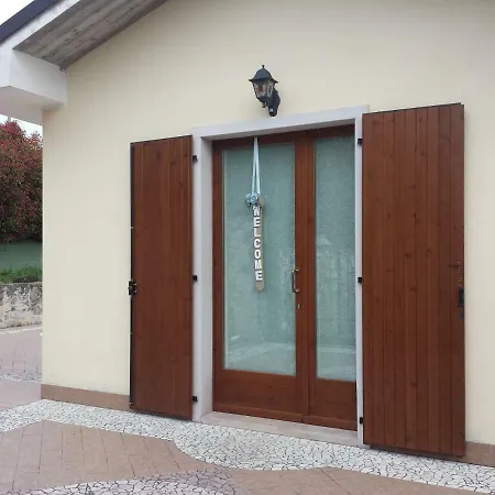 Con Giardino A Cisano Di Appartement *